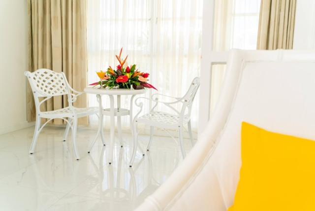 The Soco House - All-Inclusive (Adults Only) カストリーズ エクステリア 写真