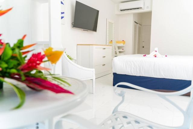 The Soco House - All-Inclusive (Adults Only) カストリーズ エクステリア 写真