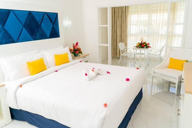 The Soco House - All-Inclusive (Adults Only) カストリーズ エクステリア 写真